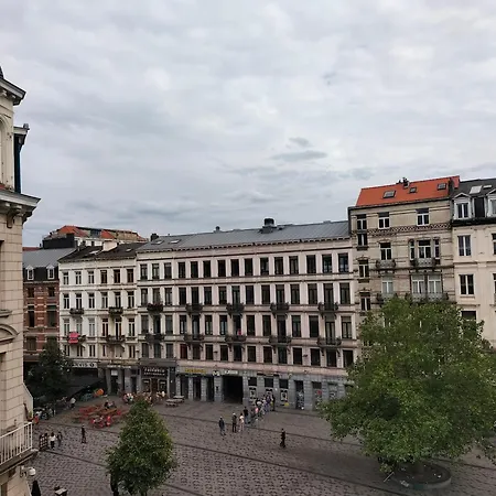 New Cozy In Porte De Hal Apartment Brussels